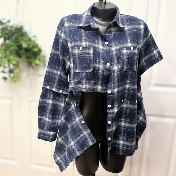 GUC Plaid button down - Picture 5 of 10